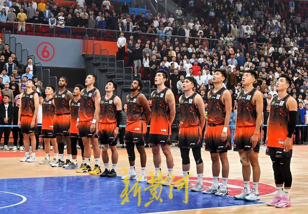 九游官网下载-追逐荣耀！球员们拼尽全力为团队取得胜利的简单介绍