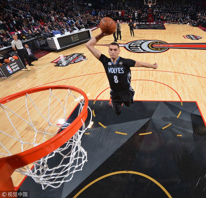 包含经典对决再现，球员间大秀个人技术绝活的词条